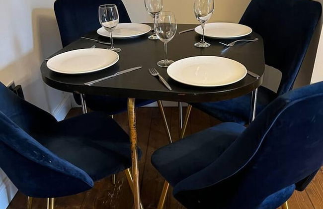 Inviting 3-bed Apartment in Newcastle Upon Tyne - Photo 11