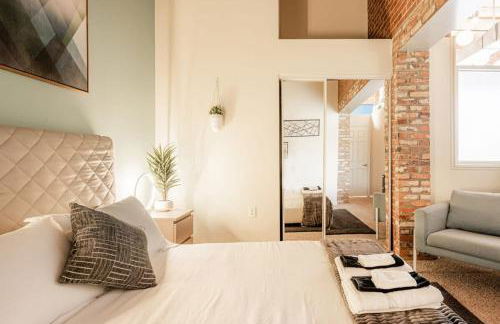 100 Year Old Historic Brick 2BR Loft High Ceiling3 - Foto 29