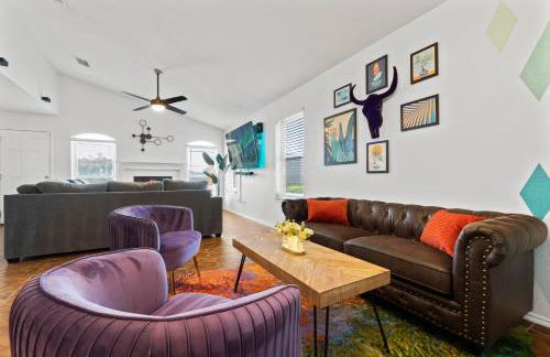 Cowboy Pool - Large Patio - King Bed - Firepit Table - Pet Friendly - Photo 7