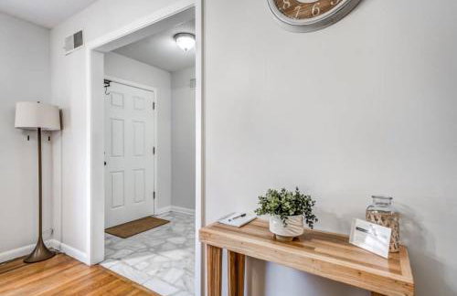 Fenced Yard Centrally Located-Parkway Village Pad - Foto 10