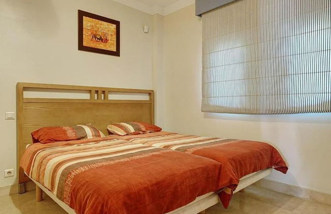 Spacious Stunning Views 2-bed Apartment, Estepona - Foto 2