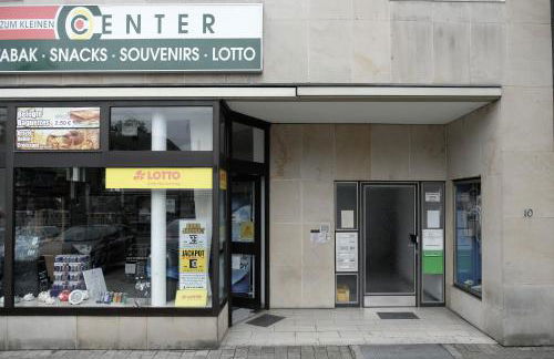 Spacious Flat 2nd Floor near station - Foto 16