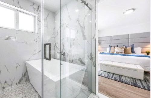 Spectacular Miami- Htd Pool,5 Bdrooms ,MiniGolf, Playground, Baby Items, BBQ - Photo 60