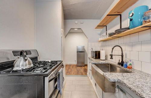 2BR Apt 9 min to Myriad Gardens #31 - Photo 2