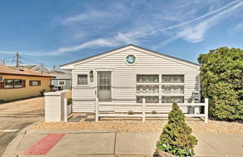 Beachy Lavallette Cottage with Outdoor Shower, Patio - Foto 1