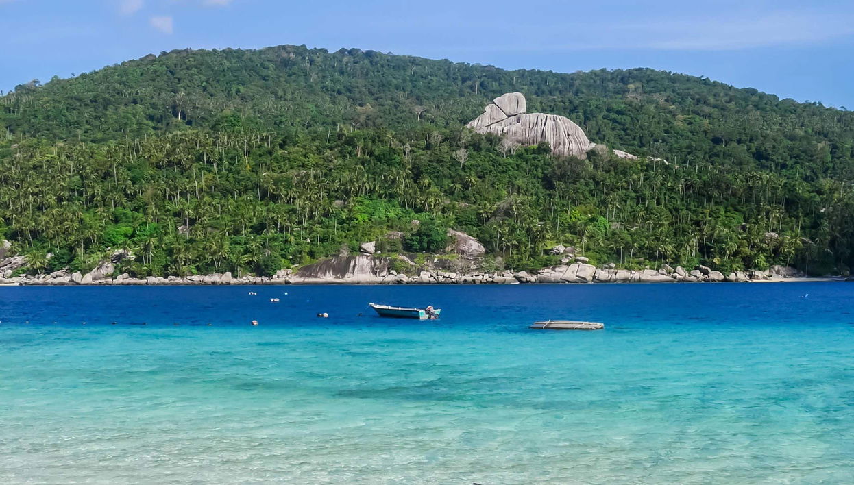 Excursión a Pulau Dayang en moto de agua