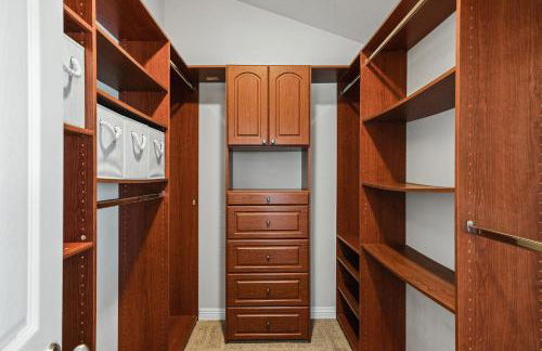 Peaceful Getaway with Renovated Amenities - Foto 11