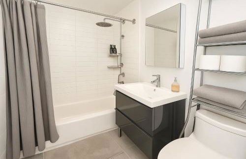 Modern Studio with Private Bathroom and Kitchen - Foto 7