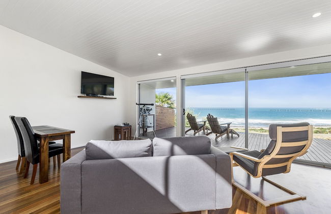 Seafarers Getaway - Photo 19