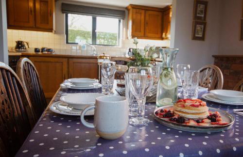 The Hay Barn at Humblebee Hall - Foto 19