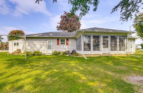 half Mi to Boat Launch Family Getaway in Menasha! - Foto 30