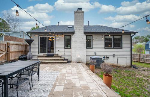 Tranquil Light-Filled Retreat 3BR Ranch - Photo 58