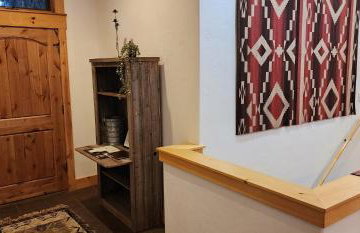 Sundance Spacious Vaulted Ceiling cabin, Hot tub, huge lawn - Foto 56