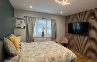 En-suite Double Room - Private Entrance & Free Parking - Foto 30