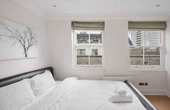 The Hertford Boutique - Photo 68