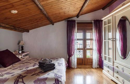 Encantadora casa con piscina privada y chimenea - Foto 33