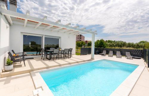 Umag-Kuća za odmor Sandra - Photo 1