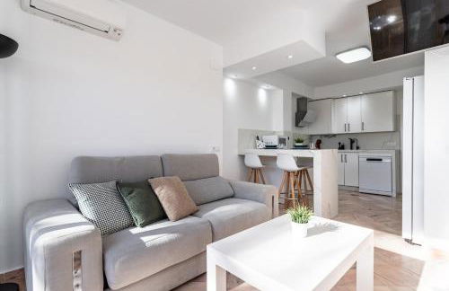 2 Estudios en La Romana Playa, uno con vista parcial mar y otro vista a la piscina - Foto 7