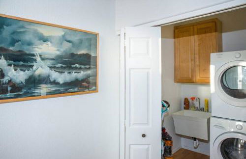 Exquisite Oceanview! by OceanviewHotTubs Oceanfront! Shelter Cove, CA Tesla EV station - Foto 16