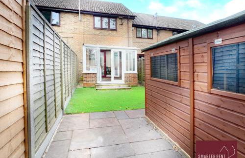 Woking - Parking Garden 2Bed - Foto 14