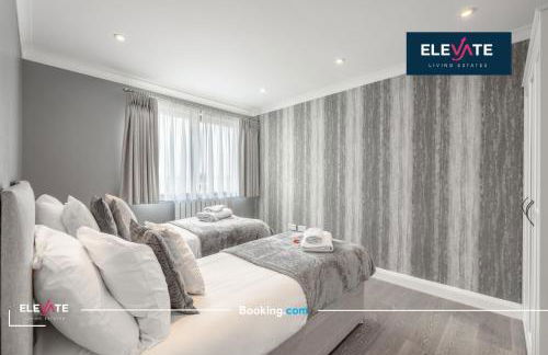 Exclusive Offers I 5 Bedroom House I Free Parking I Sleeps 10 I Elevate Living Estates Short Lets & Serviced Apartments - Foto 18