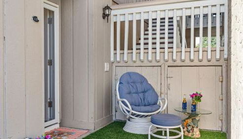 Steps from the Sand Bright Coastal Stay w Pool Access Coastal Hideaway by AvantStay - Foto 5, Other