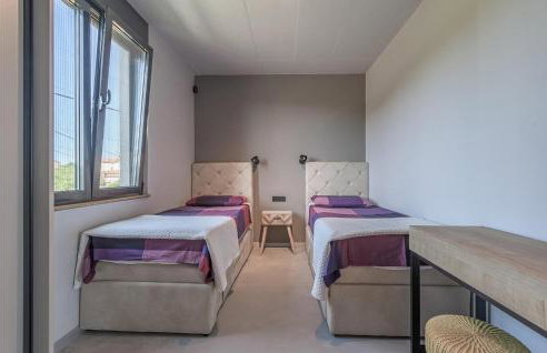 Awesome Home In Bukori - Foto 35