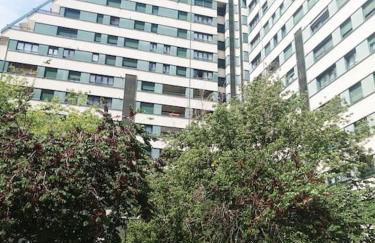 Valencia las Artes y Ciencias + Garaje + Netflix - Photo 20