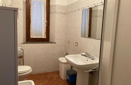 Appartamento al 1° piano, zona centrale - Foto 12