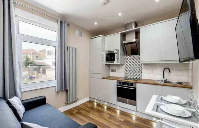 Charming 2-bed Apartment - Foto 1