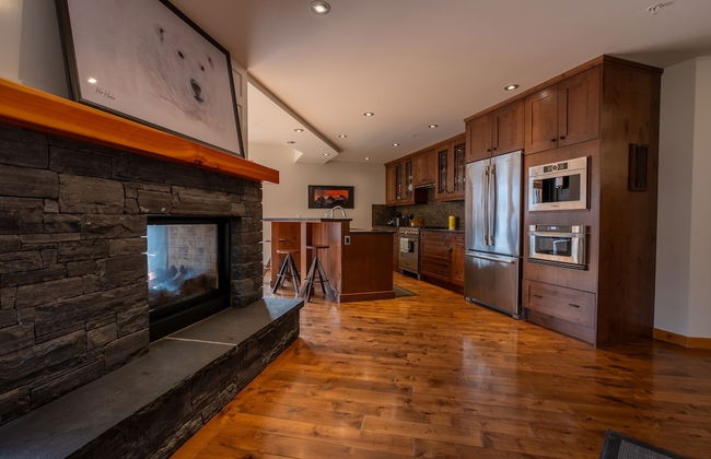 Rundle Cliffs Lodge by Canmore Premier - Photo 11