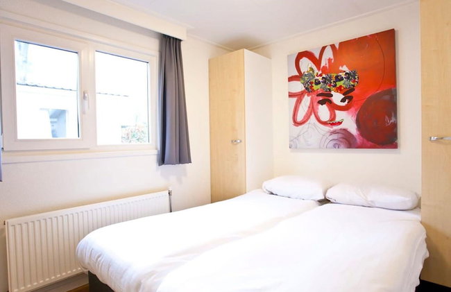 Well-kept Chalet in a Holiday Park, Adjacent to the Hoge Veluwe National Park - Foto 5