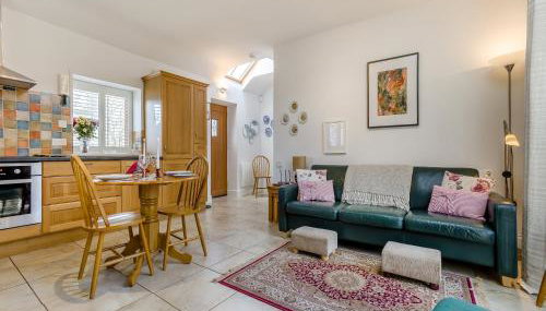 Appletree Cottage - Photo 3