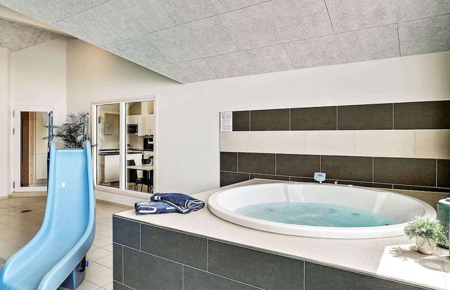 Chic Holiday Home in Hovedstaden near Sea - Foto 6