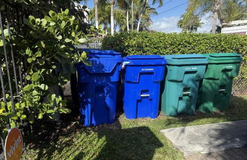 Stylish Stay Close to UM City Vibes - Photo 35