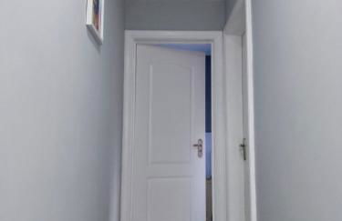 Studio Twenty One - Photo 9