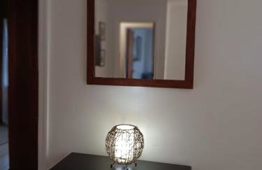 Mid Century Style Cottage Near Historic Downtown - Foto 43