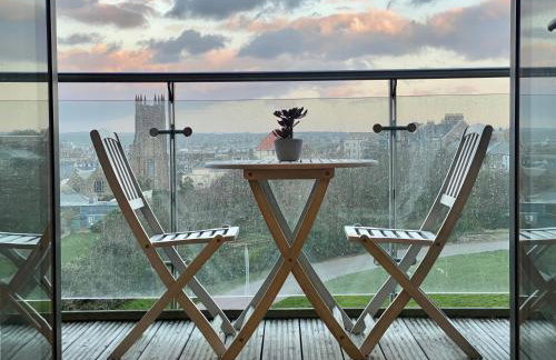 Amazing 2-bedroom apartment with lovely sea views - Foto 8