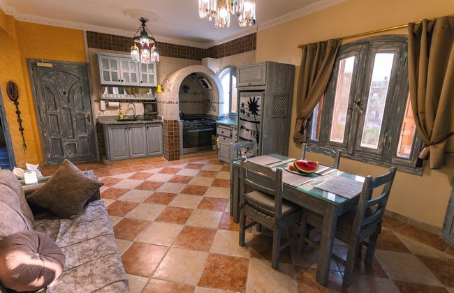 Villa With Pool BBQ Grill Garden Beduintent Sunbeds Jacuzzi - Foto 17