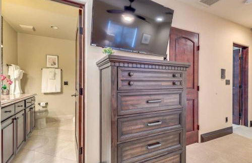 Estate Resort Style Oasis 6BDRM, 5.5 Bath Heated Pool with Misters - Foto 25