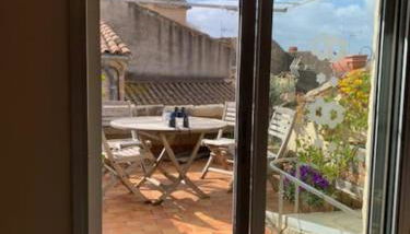 Charmigt byhus med takterass - Foto 1