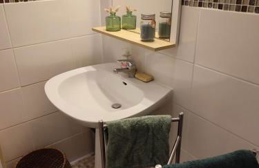 Charmant studio 8, parking et wifi gratuit, local vélo - Foto 10