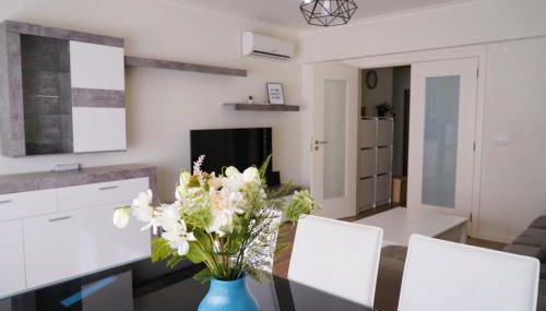 Always on the way - Road Home in Montijo, Lisbon - Foto 3