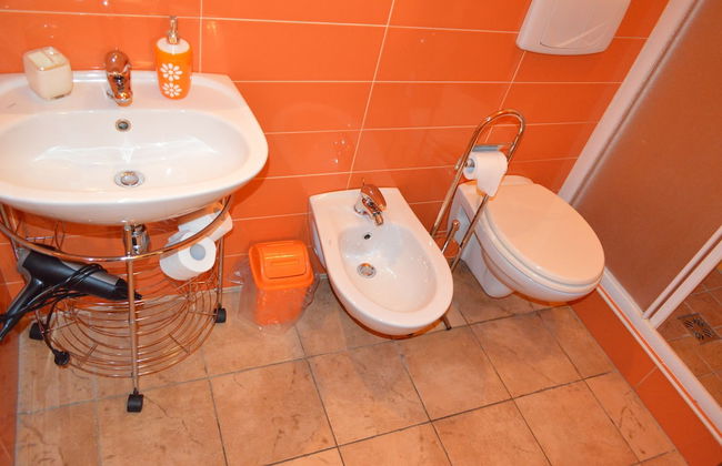 Butterfly Accommodation - Photo 32