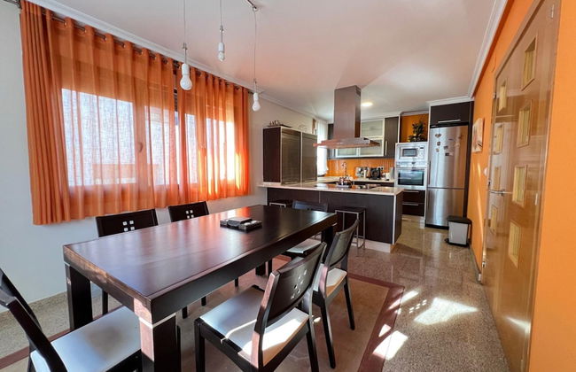 Holiday Home With Private Garage - Foto 14