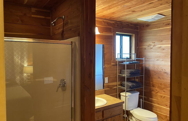 Log Cabin 4 at Son's Blue River Camp - Foto 9