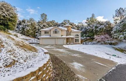 Heaven Heights - HotTub, Pet Friendly, EV Outlet, Pool Table, Game Room, BBQ, FirePit, Library - Foto 1