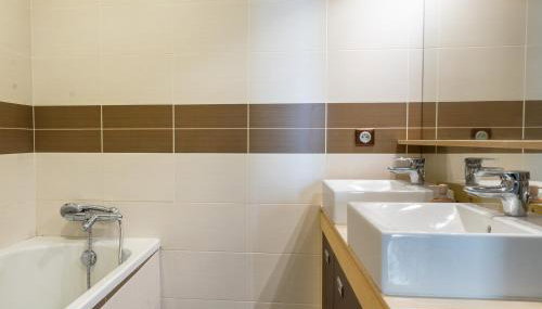 La Glycine - Photo 5