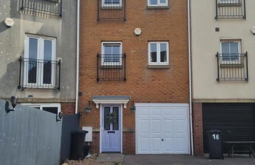 Sea Escape The Tardiis Beachfront location Aberavon beach Sea Views Driveway parking - Foto 27