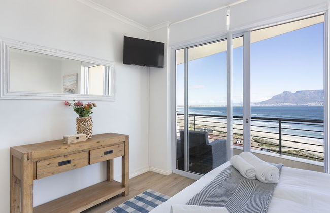 Portico 704 - Photo 8